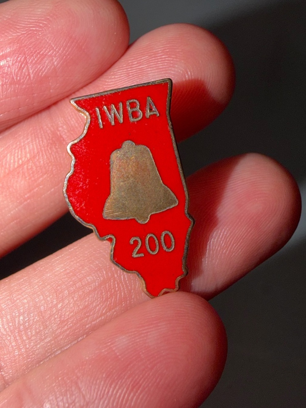 vintage lapel pin‎ from the Illinois Women's Bowling Association (IWBA) 200
